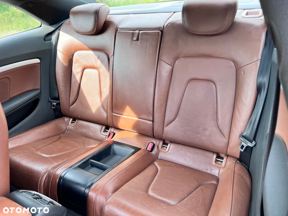 Audi A5 Coupé 2.7 TDI Multitronic - 27