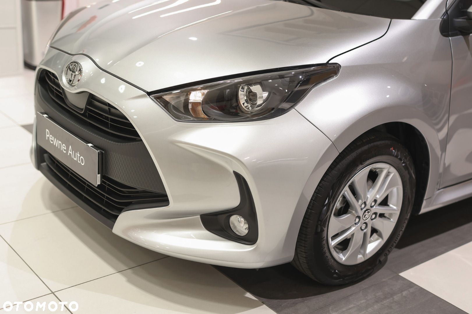Toyota Yaris - 32