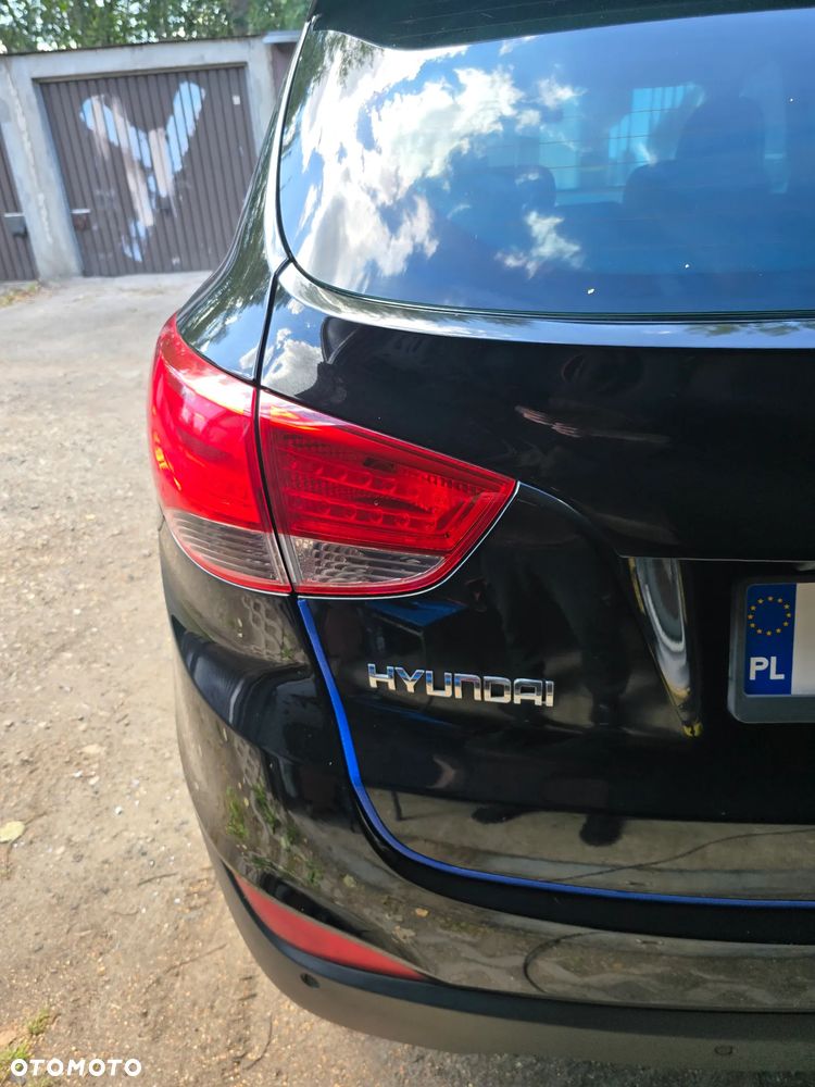 Hyundai Tucson ver-2-0-crdi-premium-4wd - 4