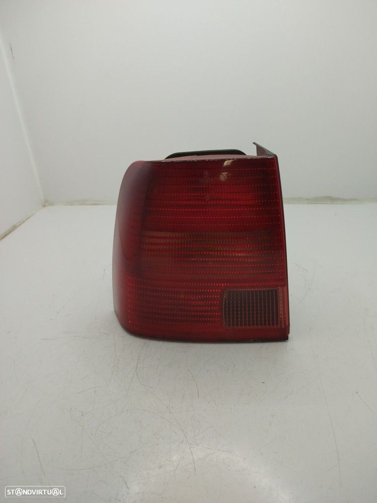 Farolim Stop Esq Volkswagen Passat (3B2) - 1