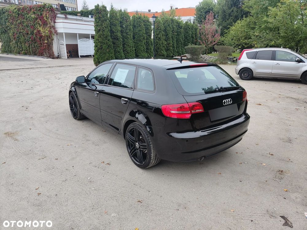 Audi A3 Sportback 1.6 TDI Ambiente S tronic - 5