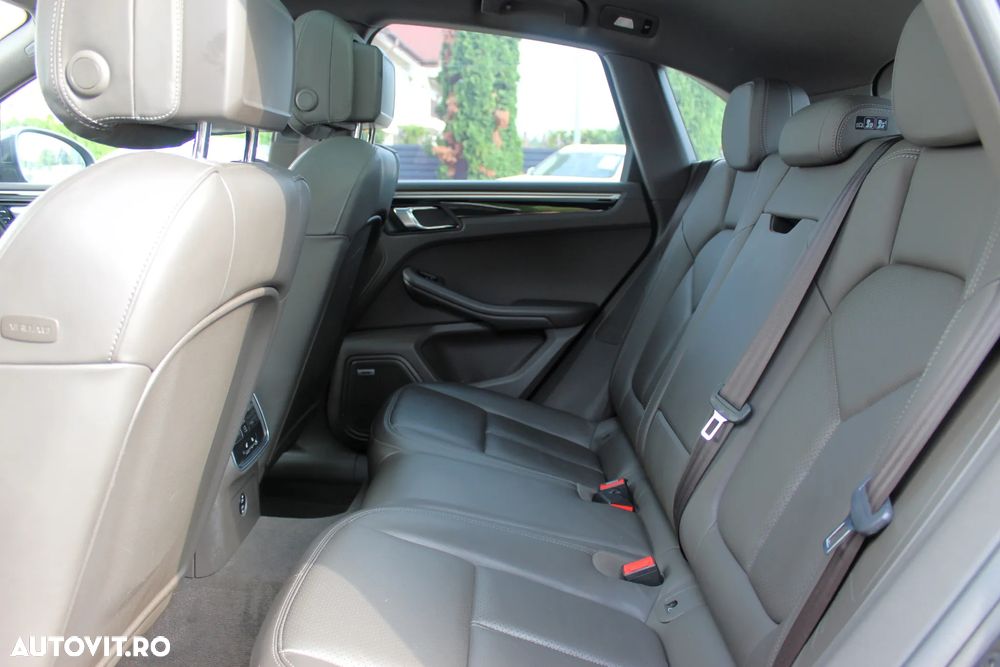 Porsche Macan - 15