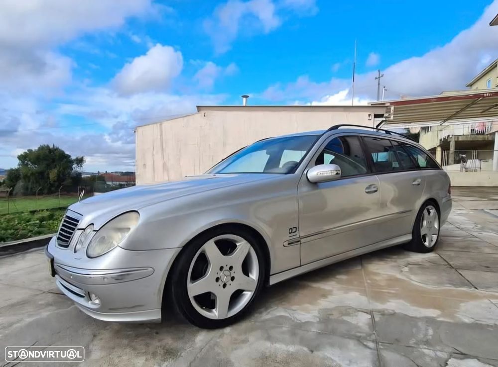 Mercedes-Benz E 220 CDi Avantgarde Aut. - 1