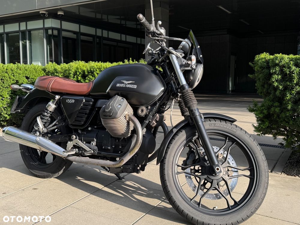 Moto Guzzi V7 - 8