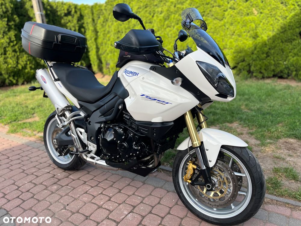 Triumph Tiger - 33