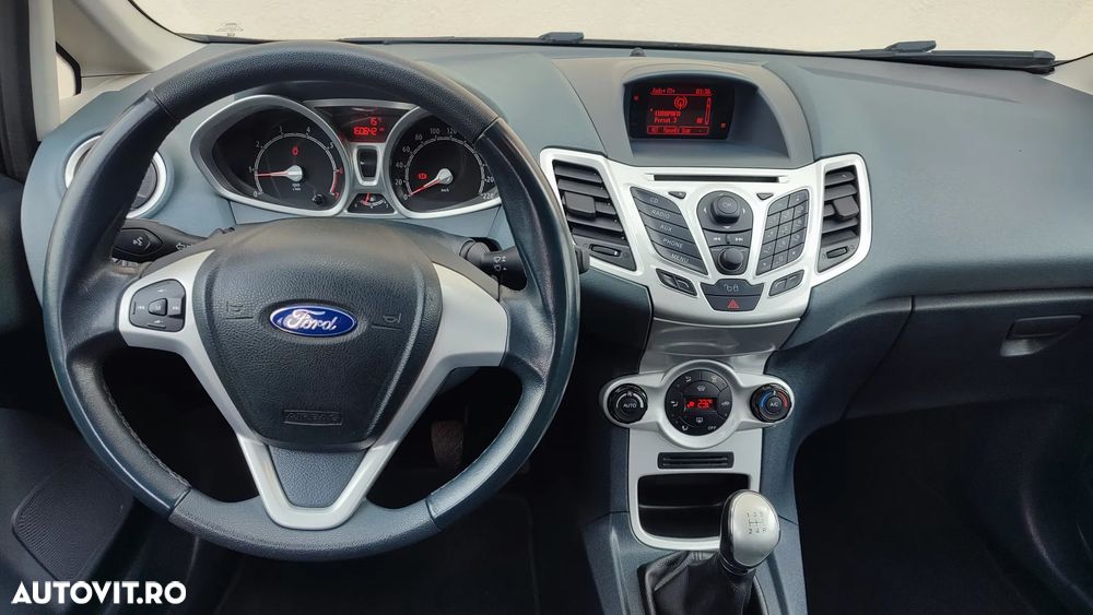 Ford Fiesta - 7