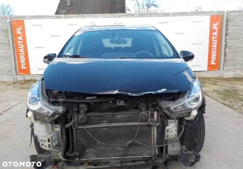 Toyota Prius+ - 2