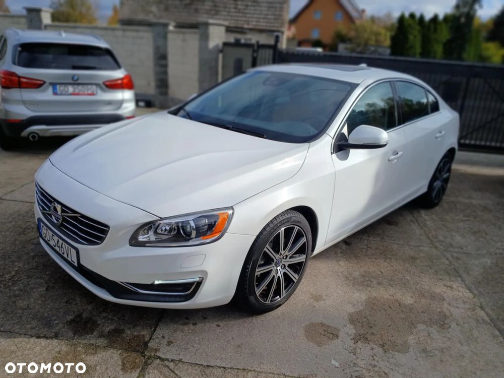 Volvo S60 T5 Drive-E R-Design Summum - 1