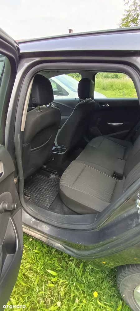 Opel Astra 1.7 CDTI - 12
