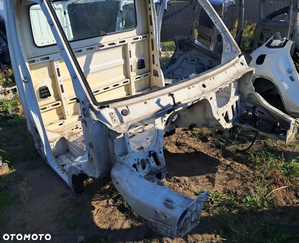 Pojedyńcza Kabina Buda Karoseria Kasta Iveco Daily 2014- - 1