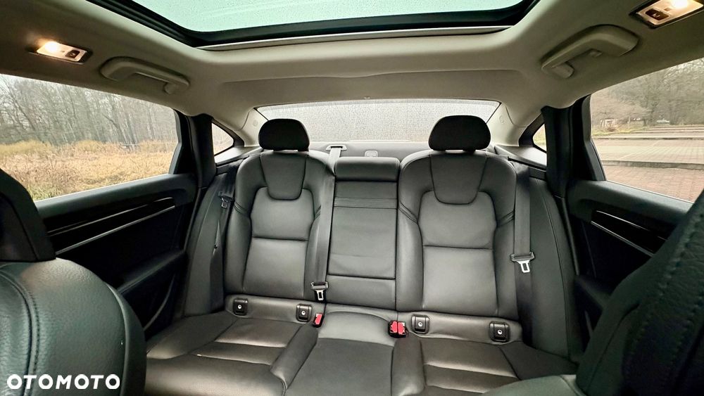 Volvo S90 T5 Geartronic Momentum - 10