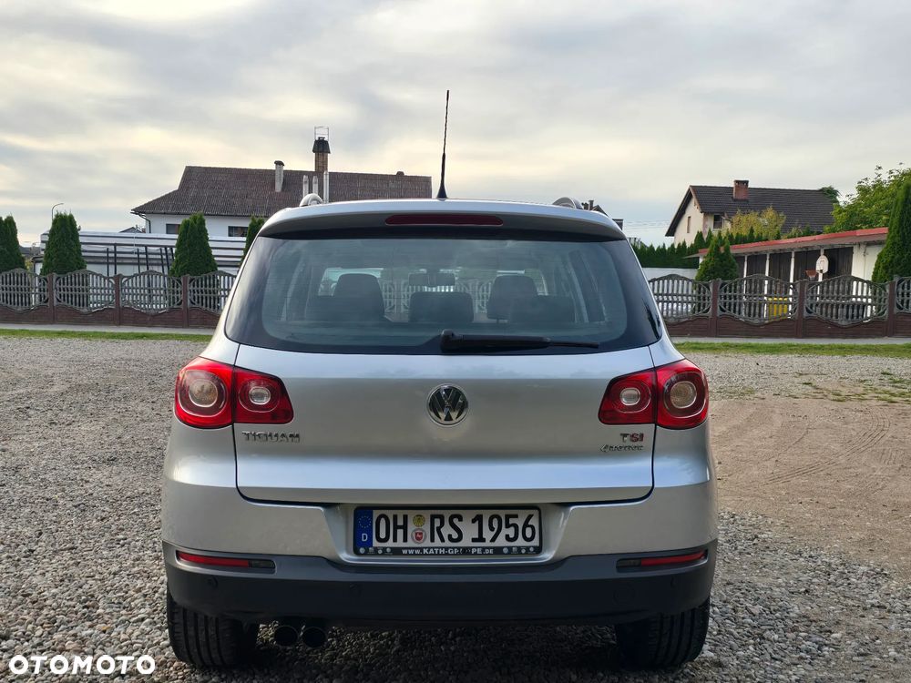 Volkswagen Tiguan - 11