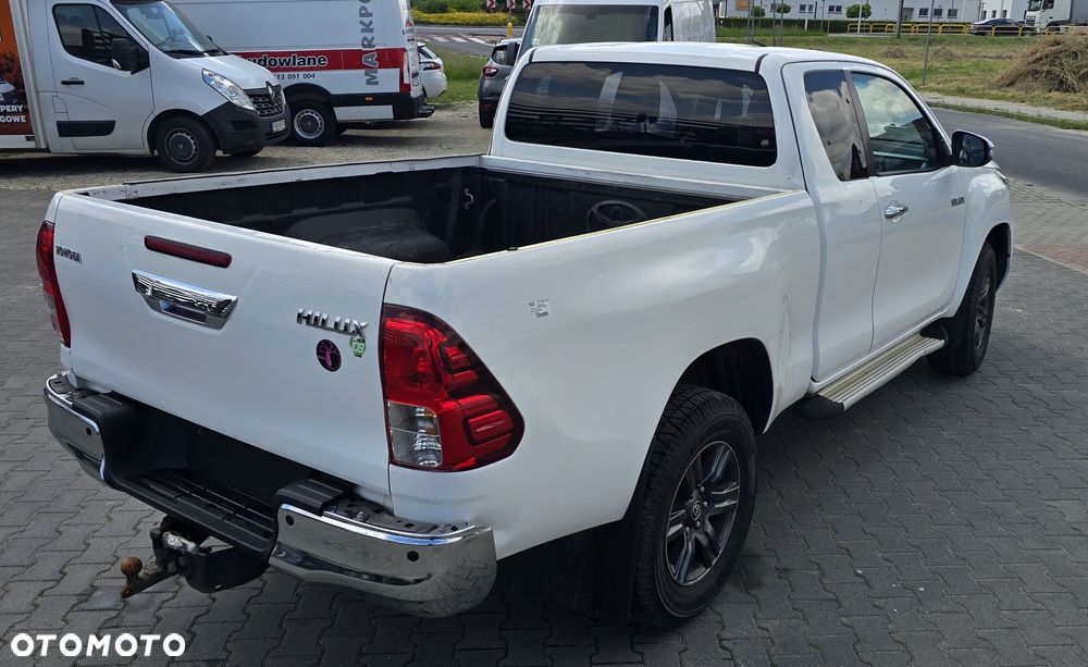 Toyota Hilux 4x4 Extra Cab Duty Comfort - 29