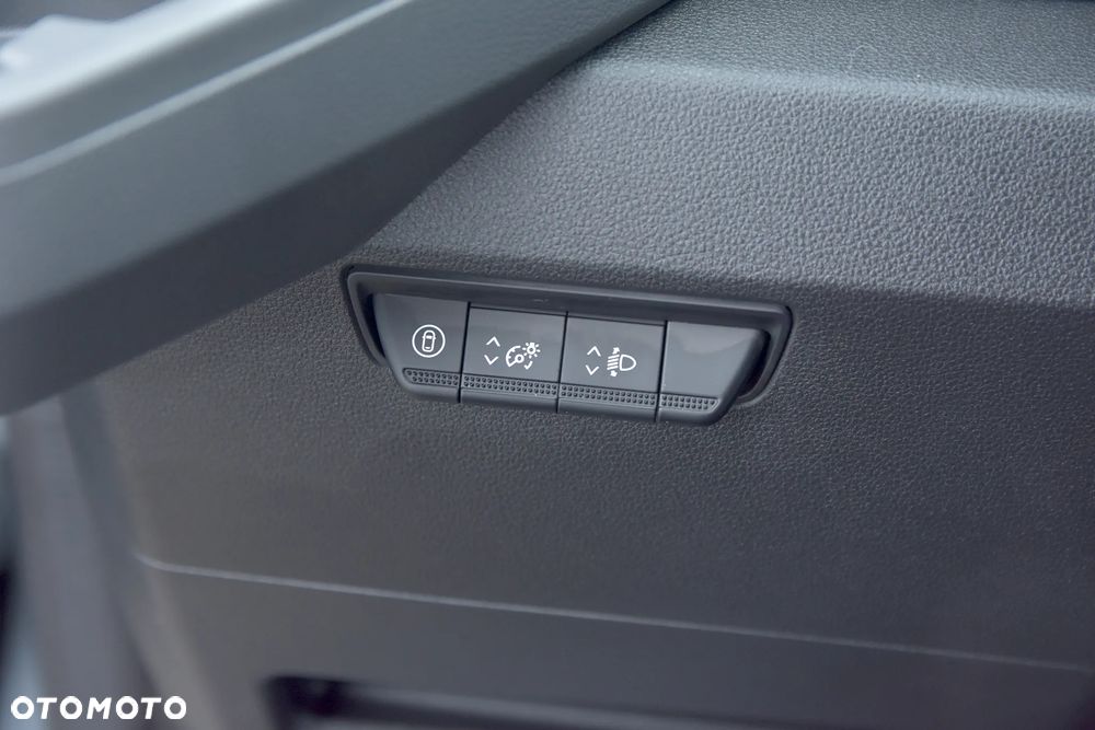 Renault Master Doka Brygadowa 7 osób 170KM 3900x2200x400 - 11