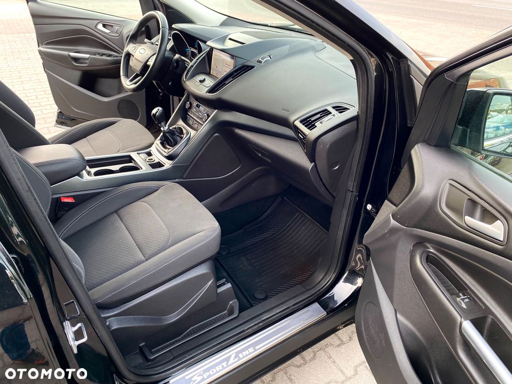 Ford Kuga - 9