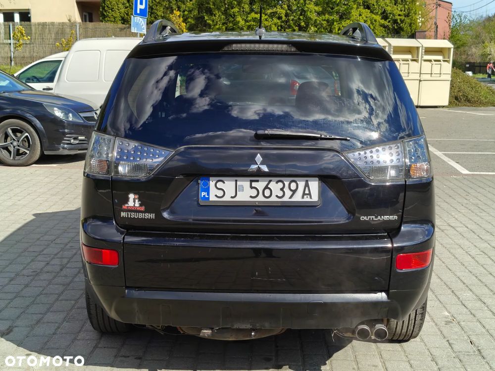 Mitsubishi Outlander 3.0 V6 XLS - 25