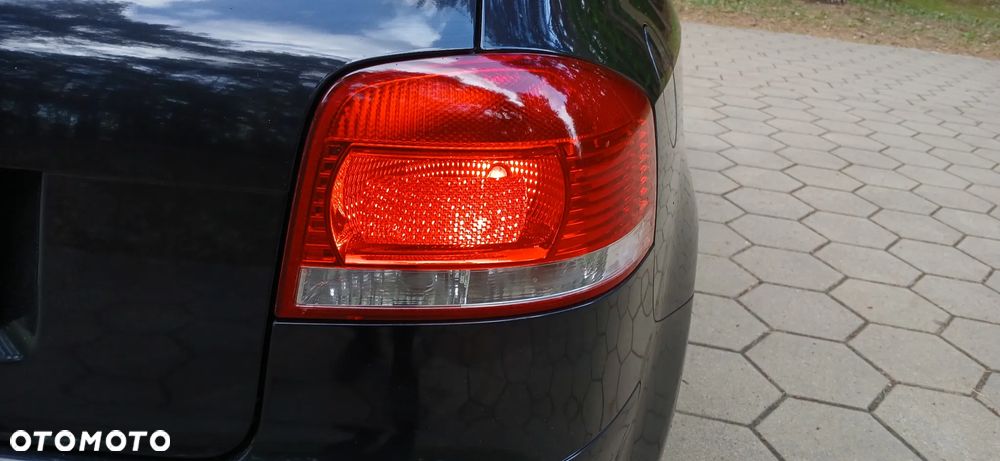 Audi A3 3-drzwiowe 1.6 Attraction - 17