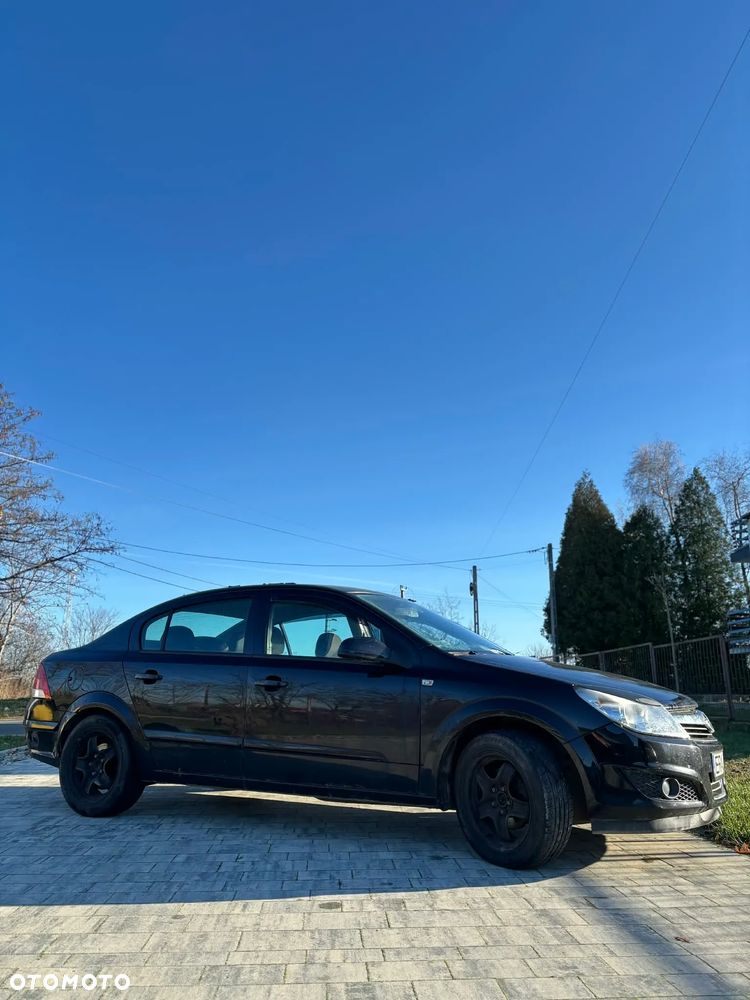 Opel Astra 1.6 Enjoy - 4