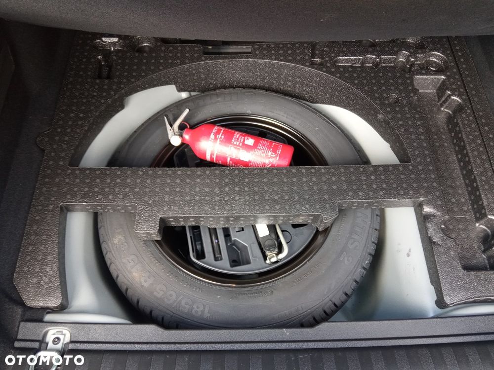 Peugeot 2008 1.2 Pure Tech GPF Active - 16