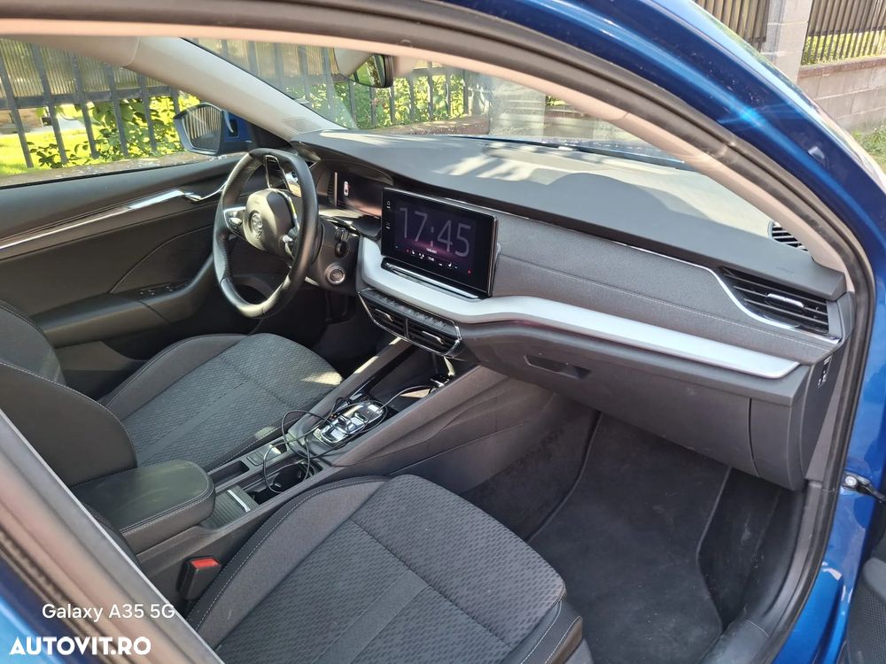 Skoda Octavia 2.0 TDI DSG 4X4 Sportline - 6