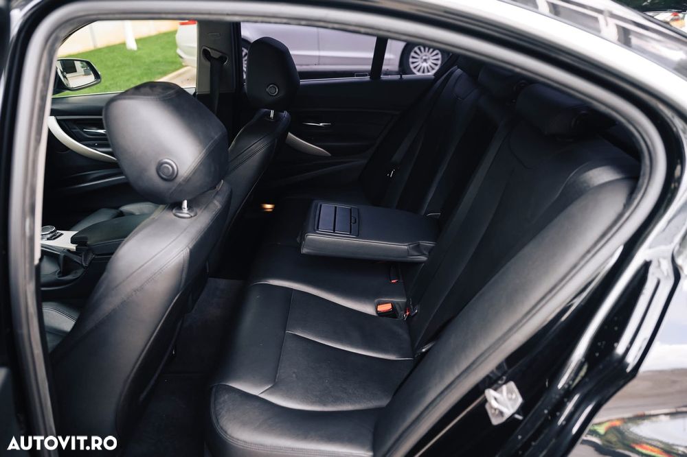 BMW Seria 3 - 18