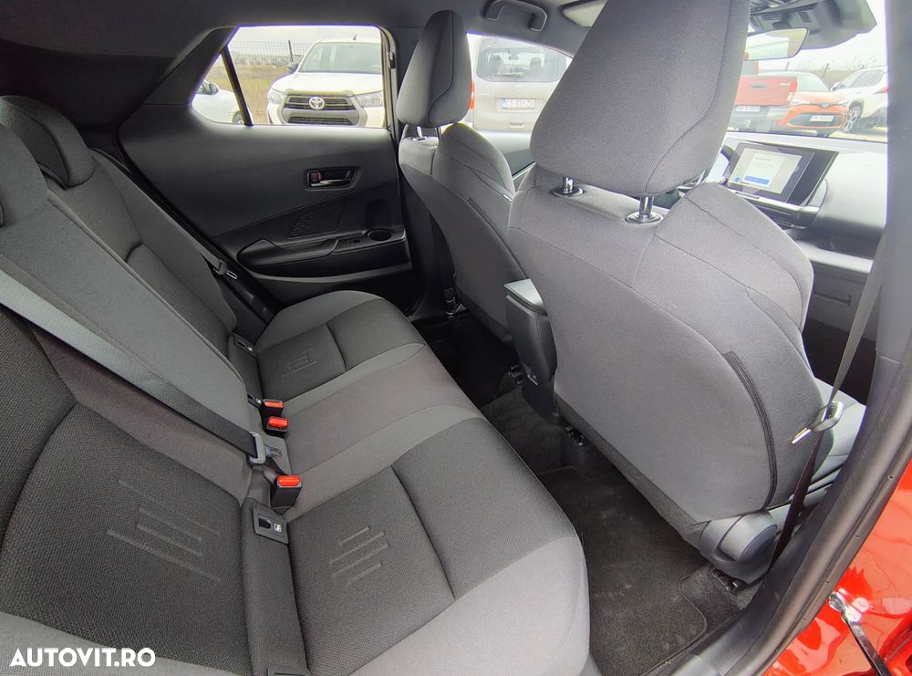 Toyota C-HR 1.8 HEV 140 CP 4x2 CVT Dynamic - 8