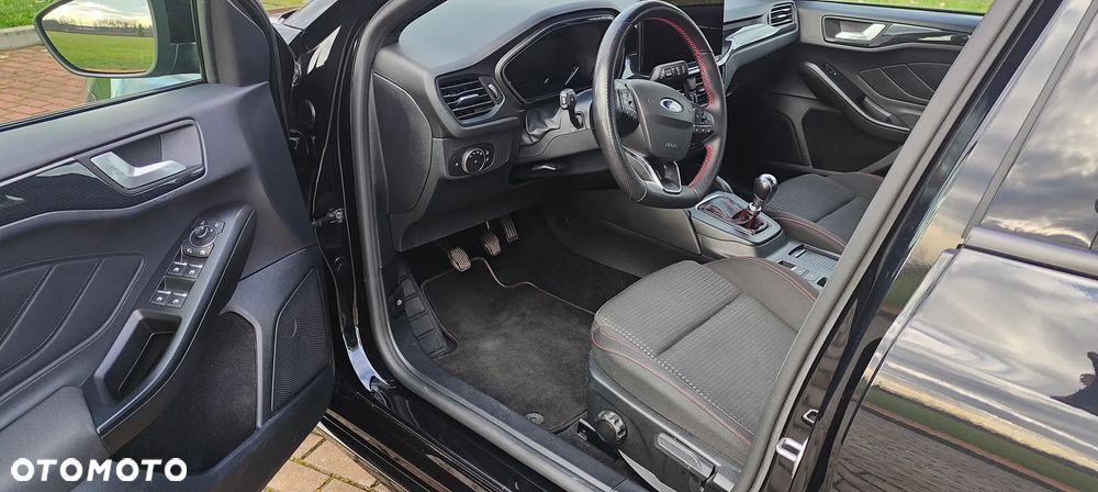 Ford Focus SW 1.5 EcoBlue S&S ST-LINE X - 9