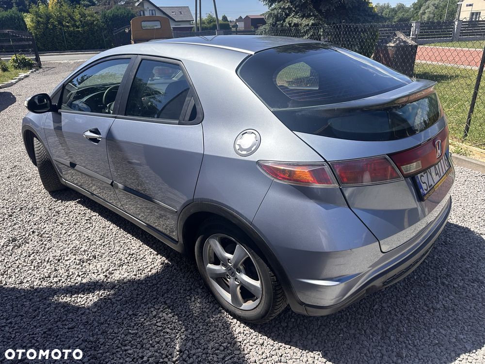 Honda Civic - 4