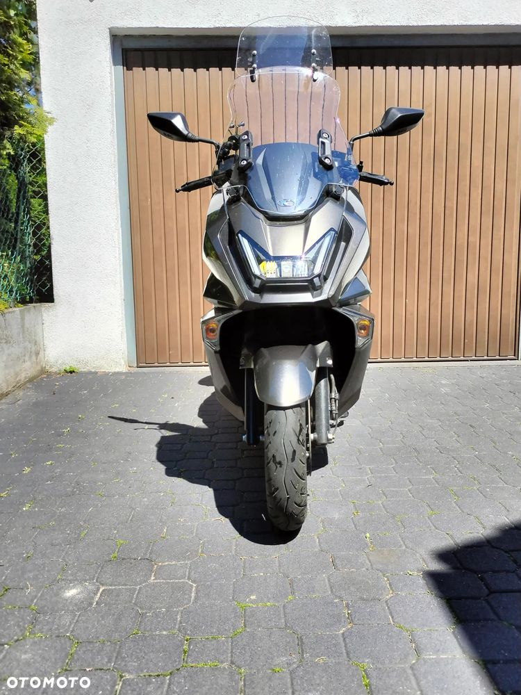 Kymco Skytown - 3