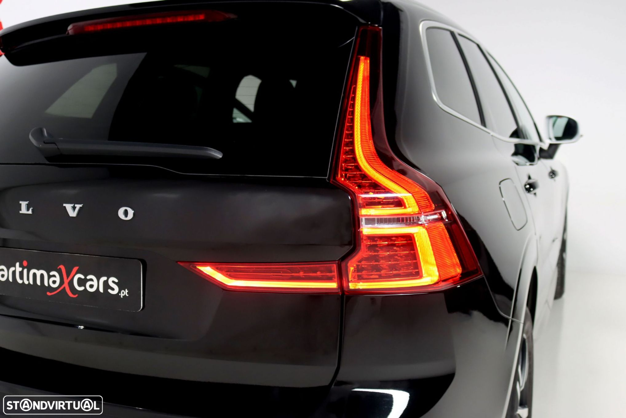 Volvo XC 60 2.0 D4 R-Design Geartronic - 7