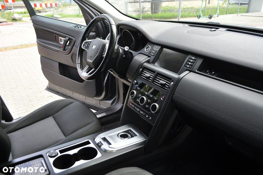 Land Rover Discovery Sport - 9