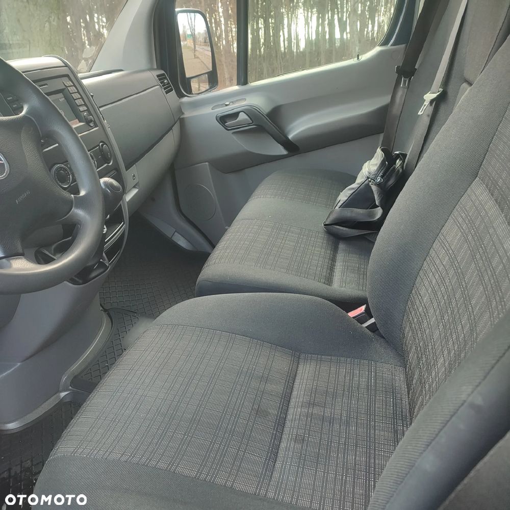 Mercedes-Benz Sprinter - 7