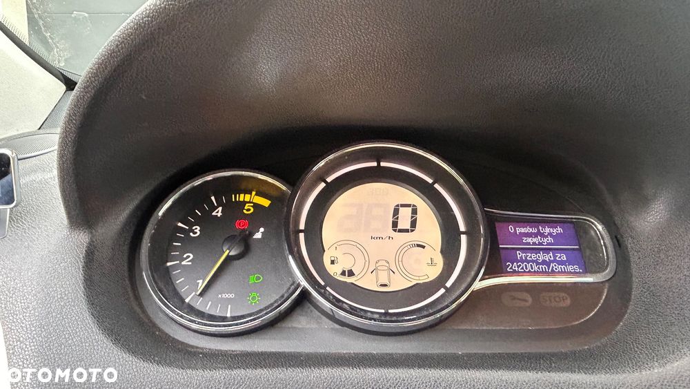Renault Megane - 11
