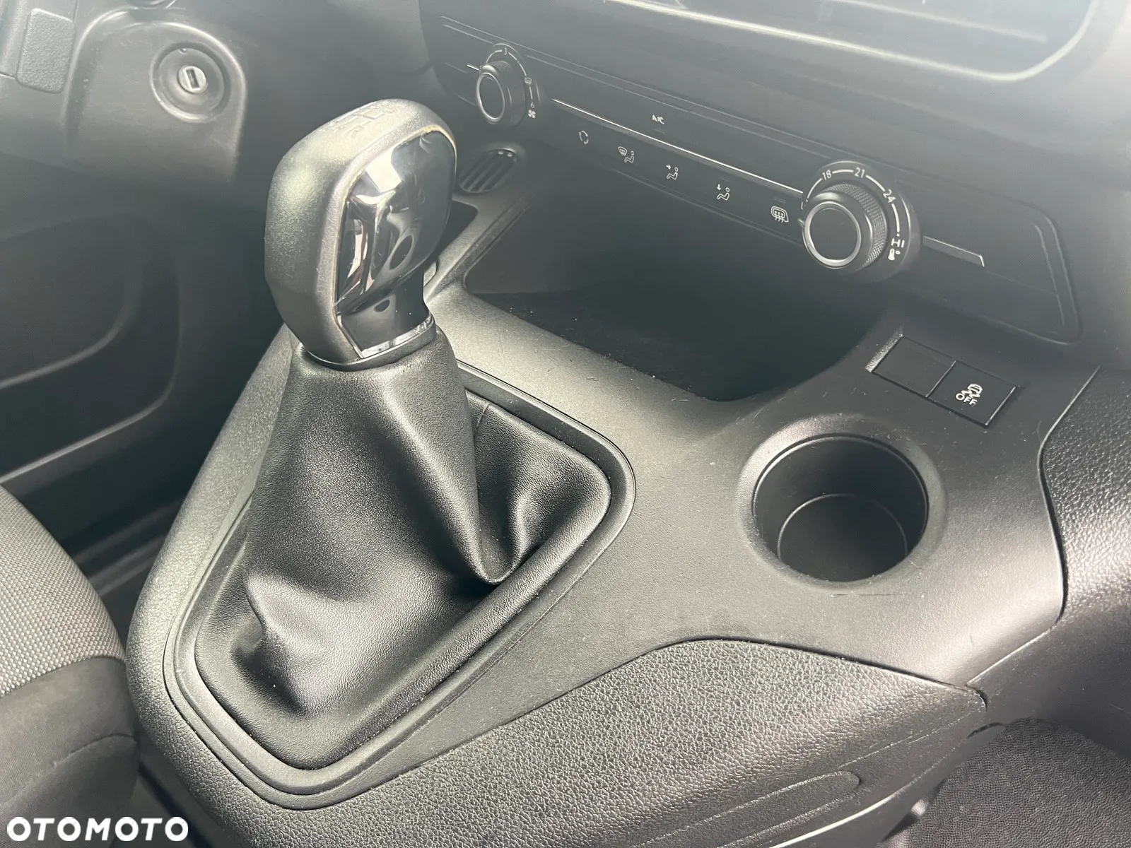 Peugeot Partner - 21