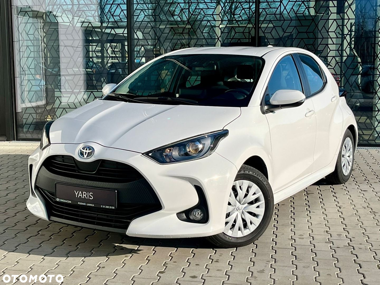 Toyota Yaris - 10