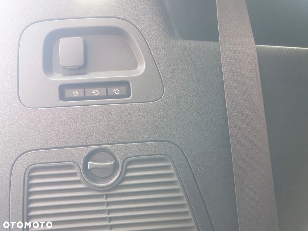 Ford S-Max - 33