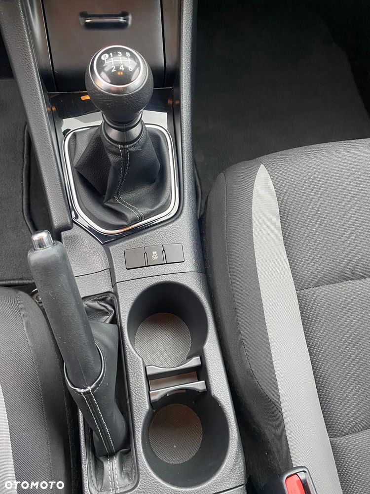 Toyota Auris 1.33 VVT-i Active - 20