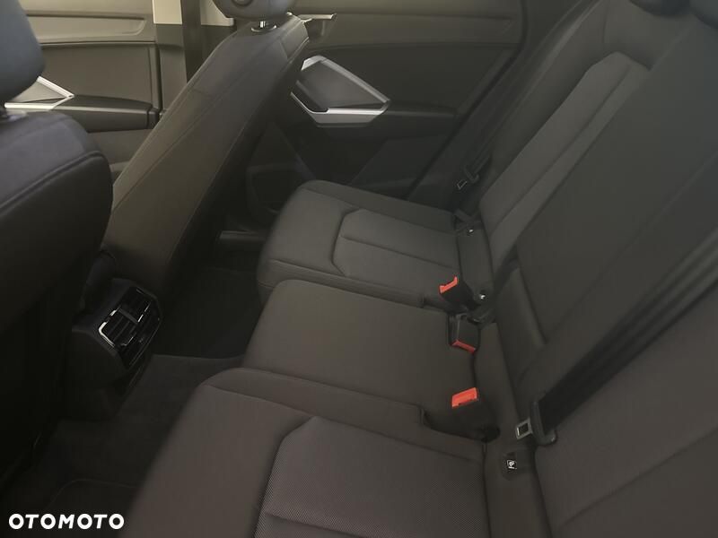 Audi Q3 35 TFSI mHEV S tronic - 20
