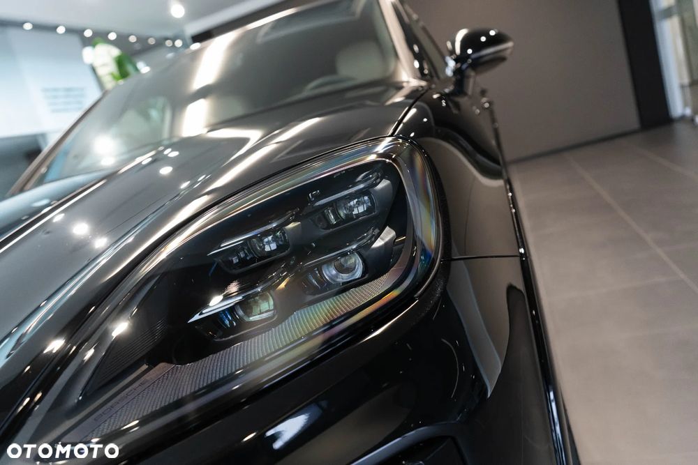Porsche Cayenne S E-Hybrid PHEV - 36