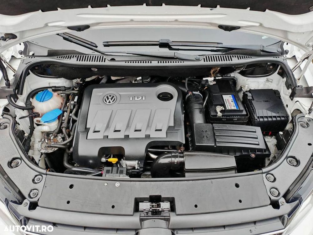 Volkswagen Touran 2.0 TDI DPF DSG Comfortline - 8