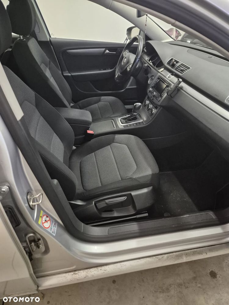 Volkswagen Passat 2.0 TDI DPF DSG Comfortline - 13