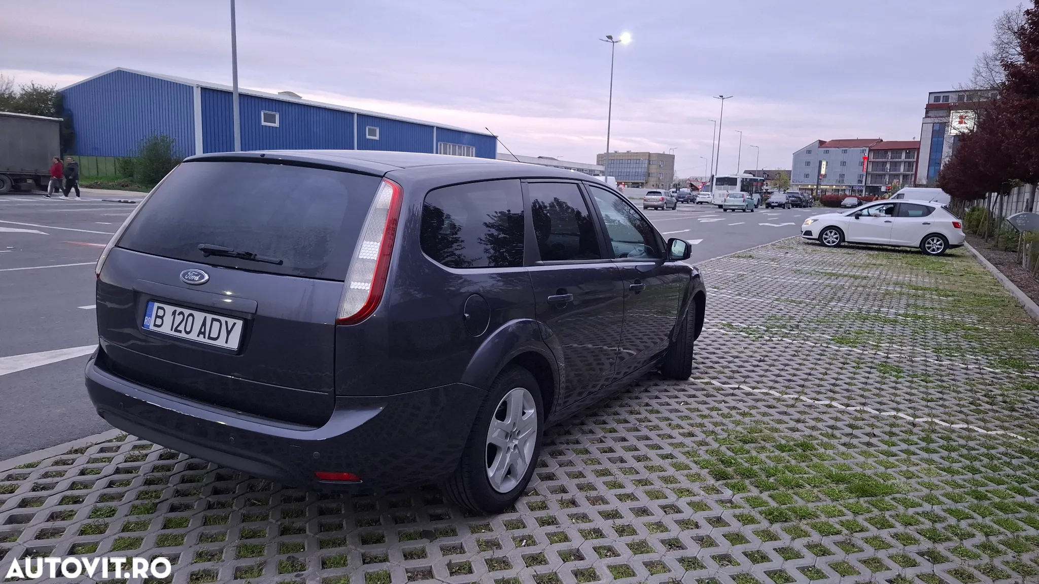 Ford Focus 1.6 TDCI 90 CP Trend - 4