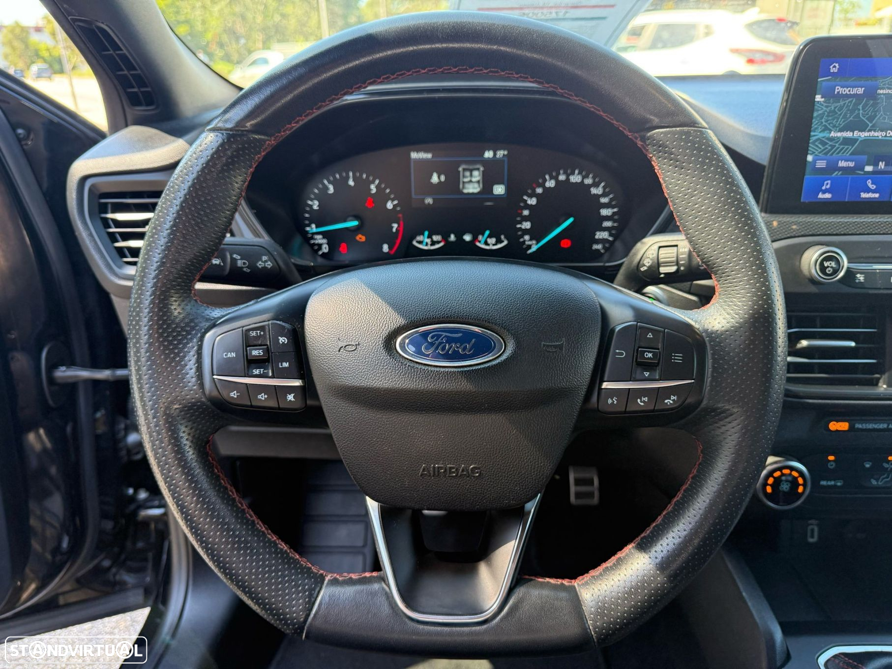 Ford Focus 1.0 EcoBoost ST-Line - 8