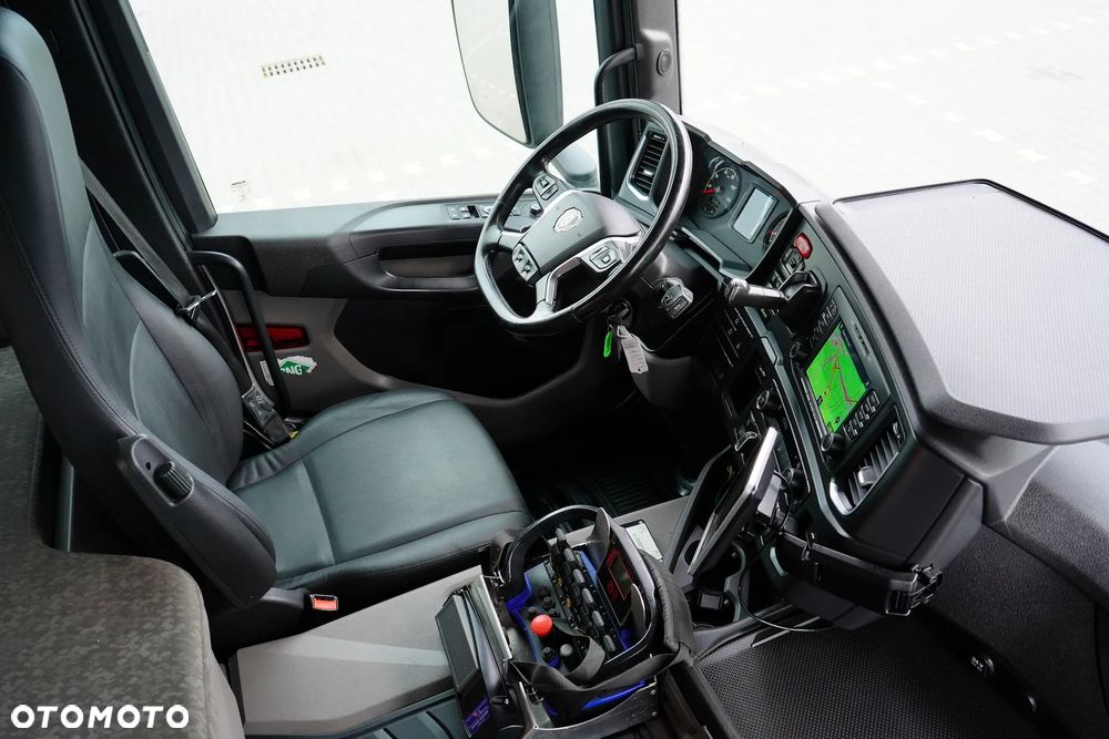 Scania G 410 / E 6 / 8 X 4 / HDS + HAKOWIEC / TRIDEM / CNG / RETARDER / FASSI F 215 - 14