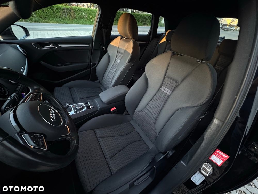 Audi A3 Sportback 2.0 TDI (clean diesel) S tronic S line Sportpaket - 9