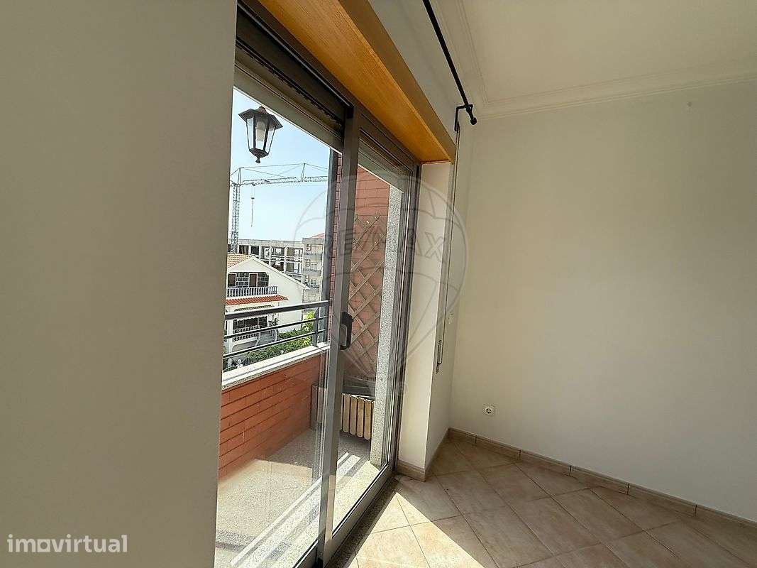 Apartamento T3 para arrendamento - Grande imagem: 2/36
