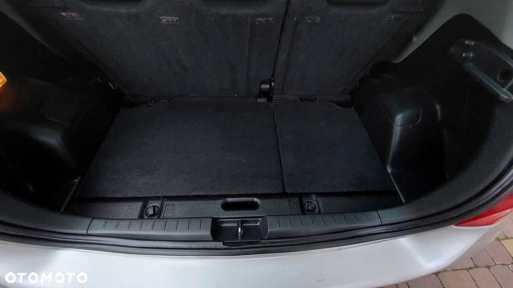 Toyota Yaris 1.33 Prestige - 11