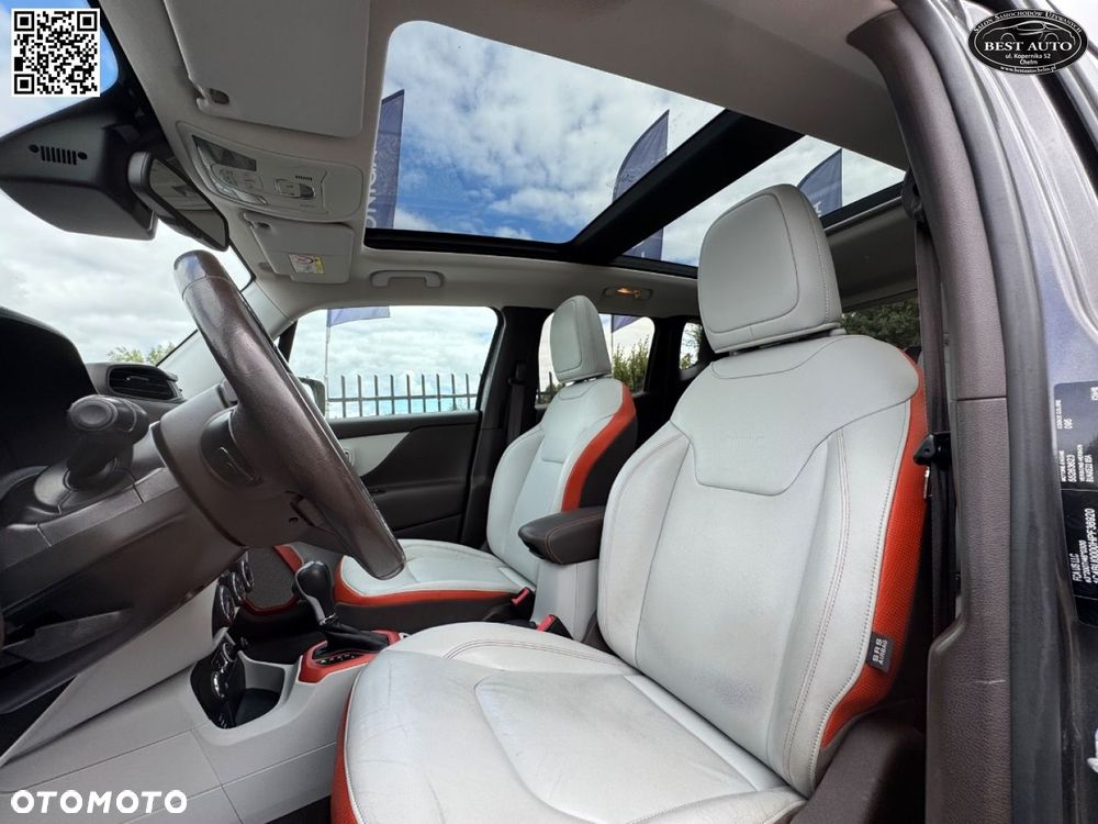 Jeep Renegade - 38
