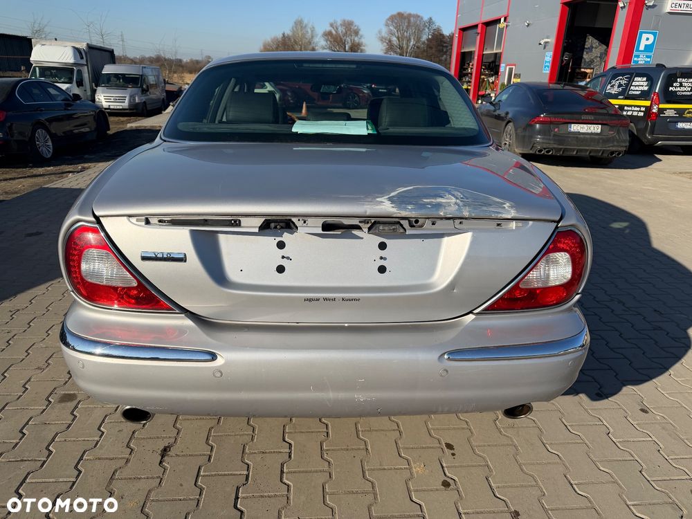 Jaguar XJ XJ8 4.2 LWB - 8