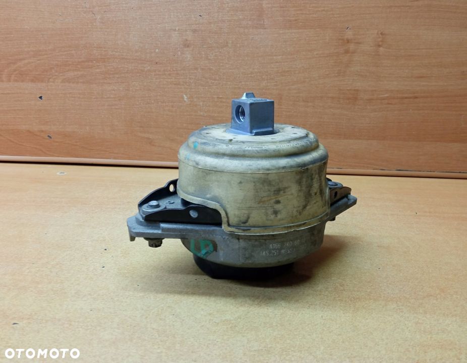 PODUSZKA SILNIKA MERCEDES GL X166 4.7 A1662406017 - 1